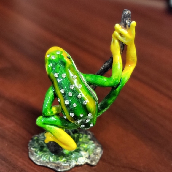 Bejeweled small green rhinestone keepsake/Trinket box - Picture 5 of 5